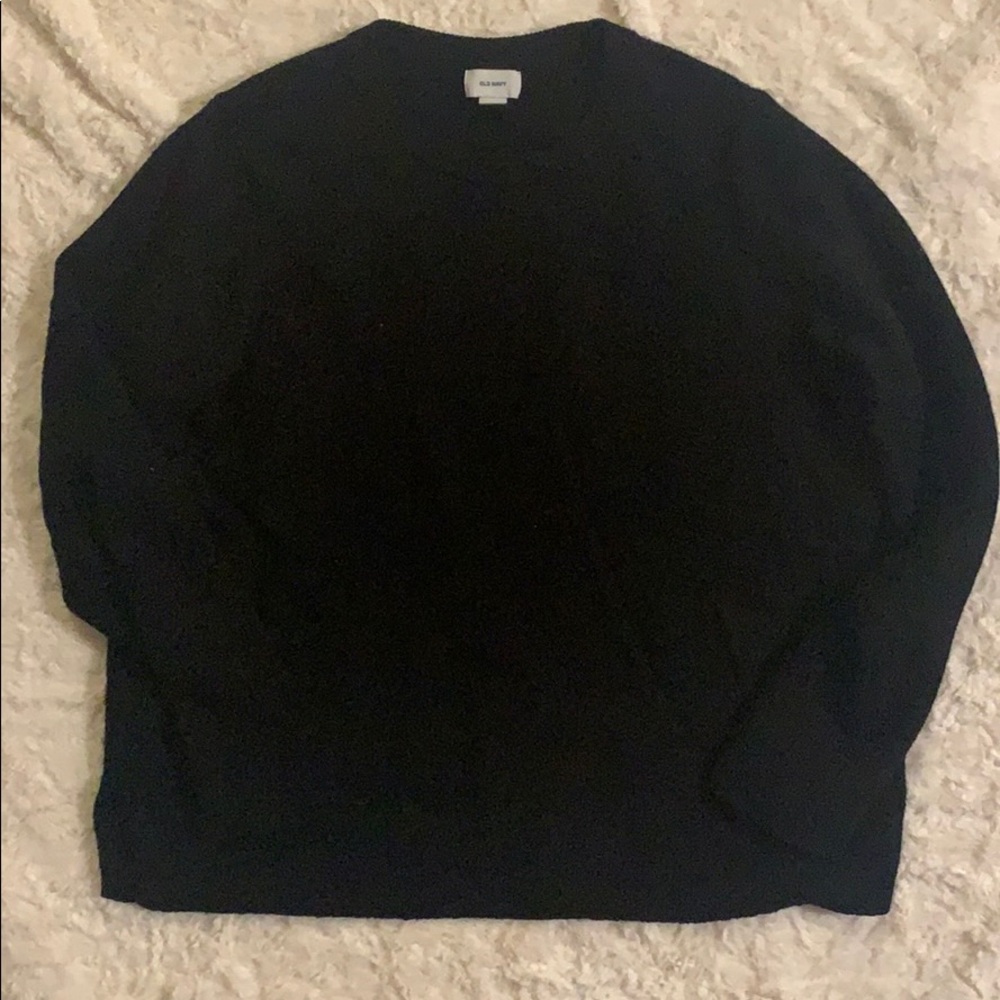 Black basic sweater